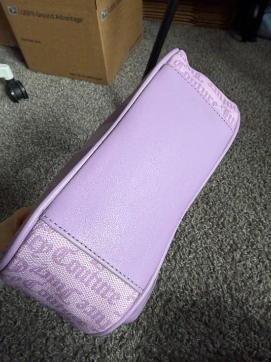 Juicy Couture Exclusive State of my Heart Shoulder Lavender Logo Bag - Picture 6 of 12